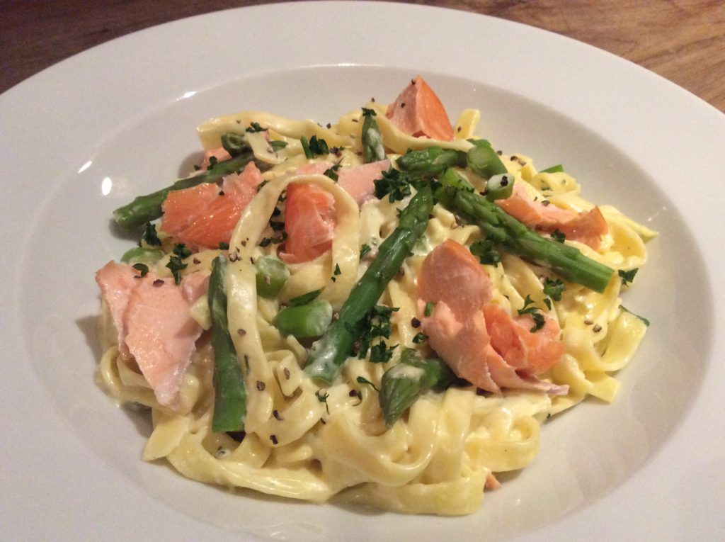 Tagliatelli Salmone